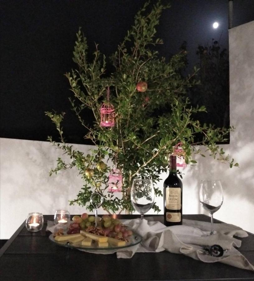 Arismari Ziros (Crete)